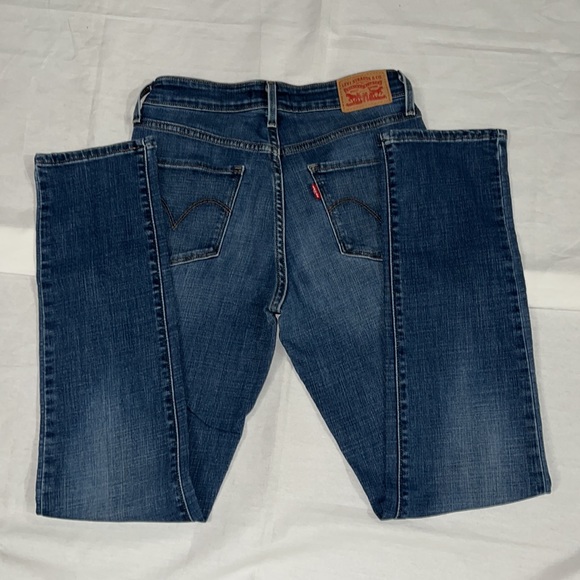 EUC Levi’s Mid Rise Skinny jean, Size 4W/30L! - Picture 3 of 5